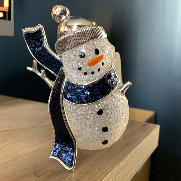 Wall plug-in - Picture 1 of 2